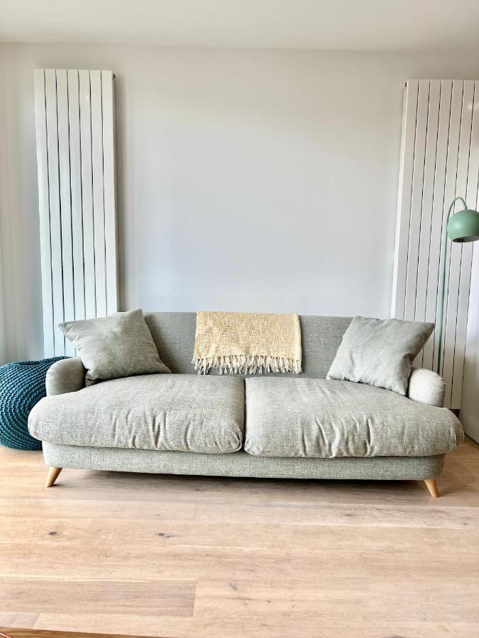 Luxury 2 Bedroom 2 Bathroom Apartment - London City Airport ภายนอก รูปภาพ